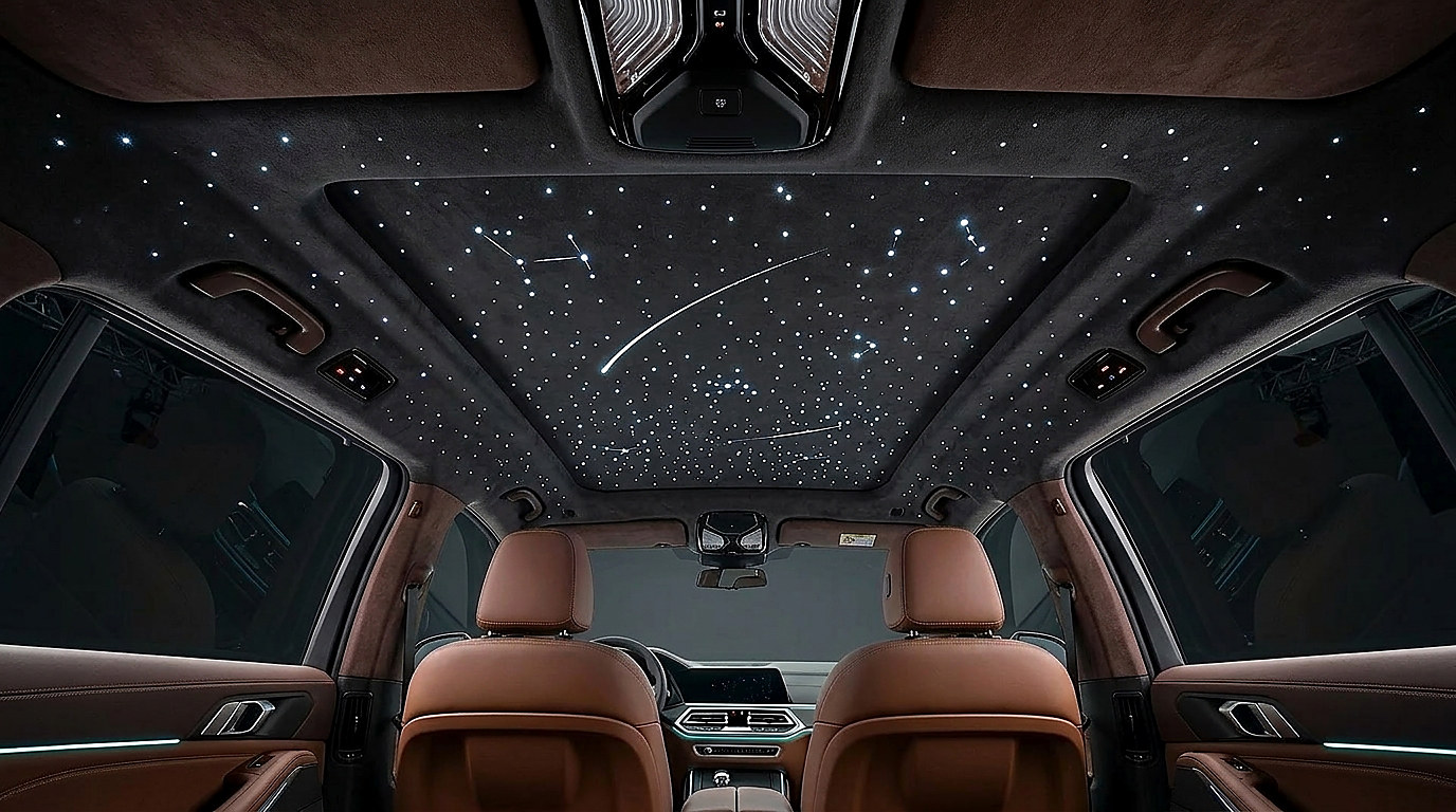 Trần sao rơi Starlight hàng trăm điểm sáng sợi quang trên nền da lộn Alcantara